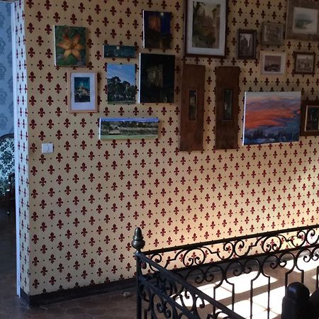 Hotel Chez Les Artistes Servian Esterno foto