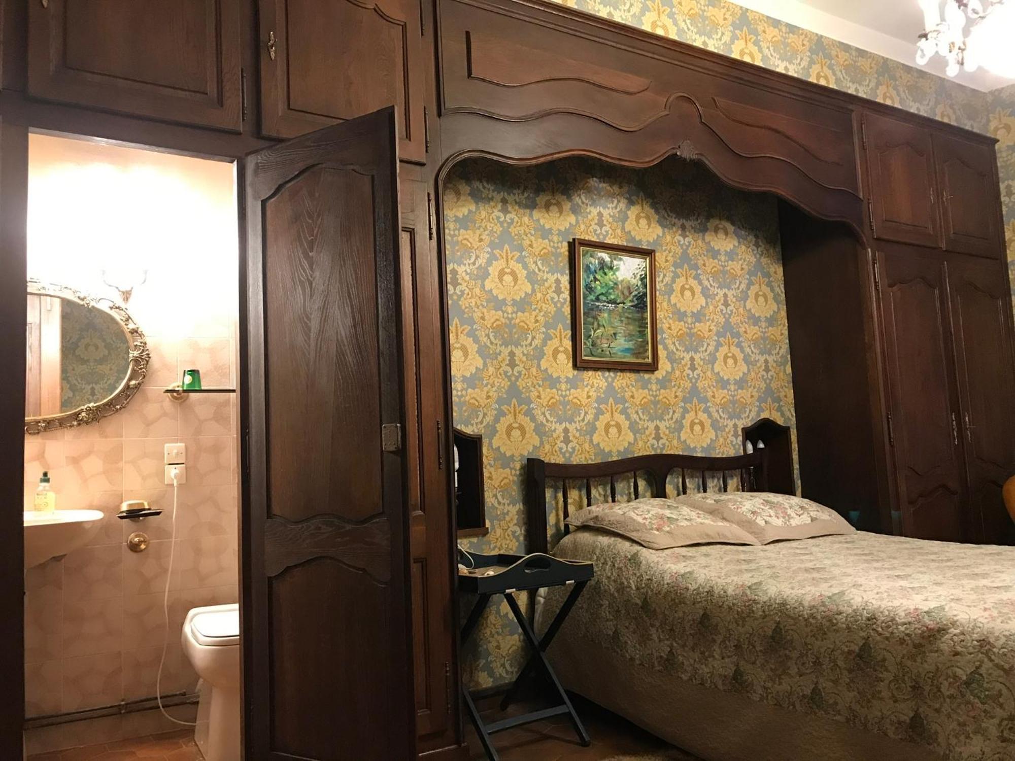 Hotel Chez Les Artistes Servian Esterno foto