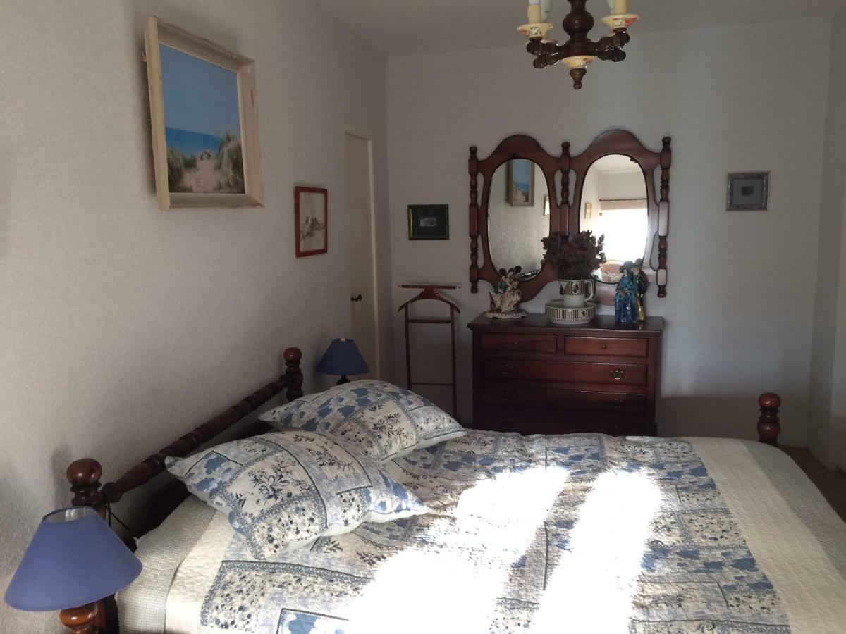 Hotel Chez Les Artistes Servian Esterno foto
